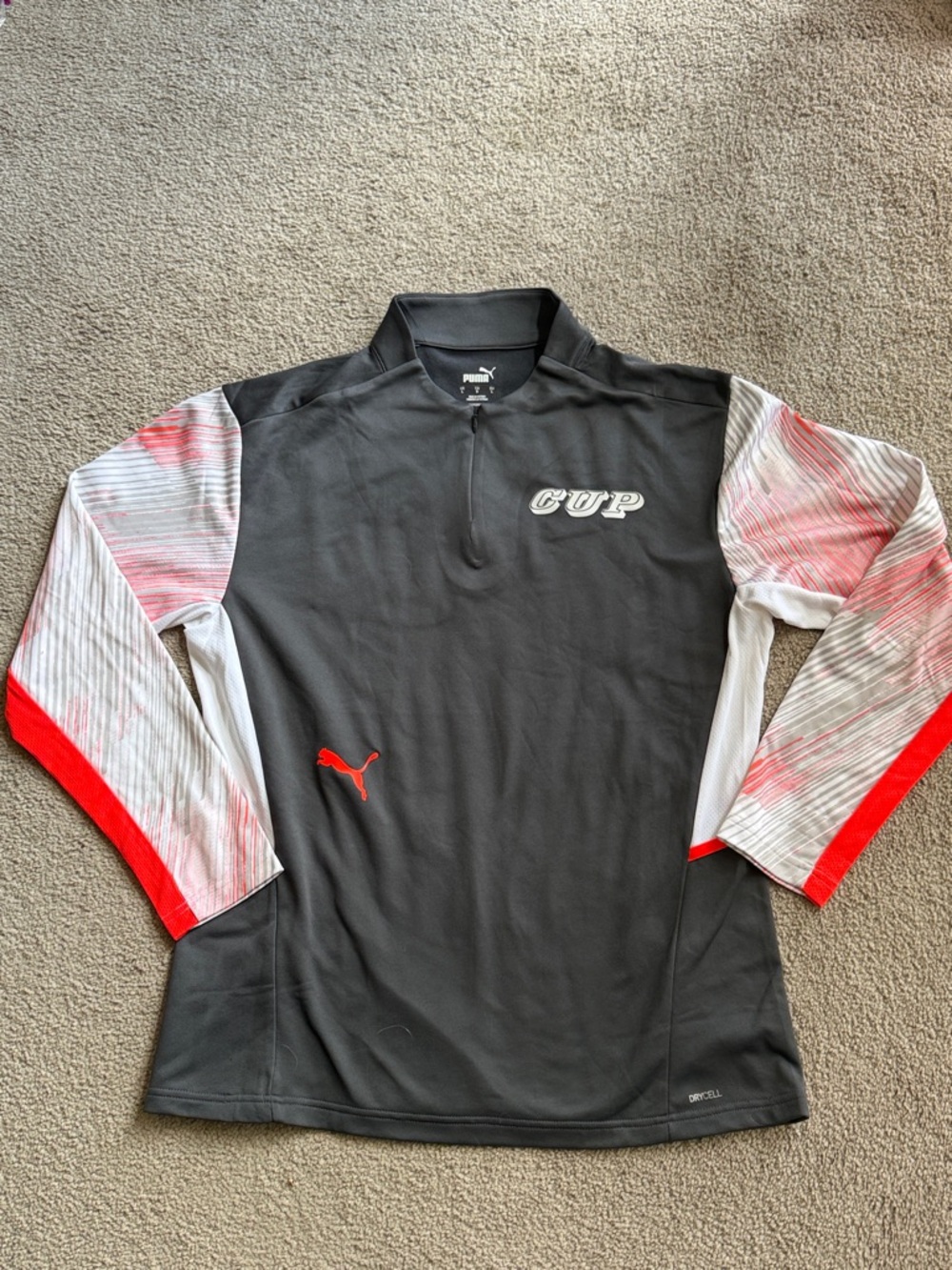 Rare! Puma Mens Individual“CUP” Training  1/4 Zip Top!